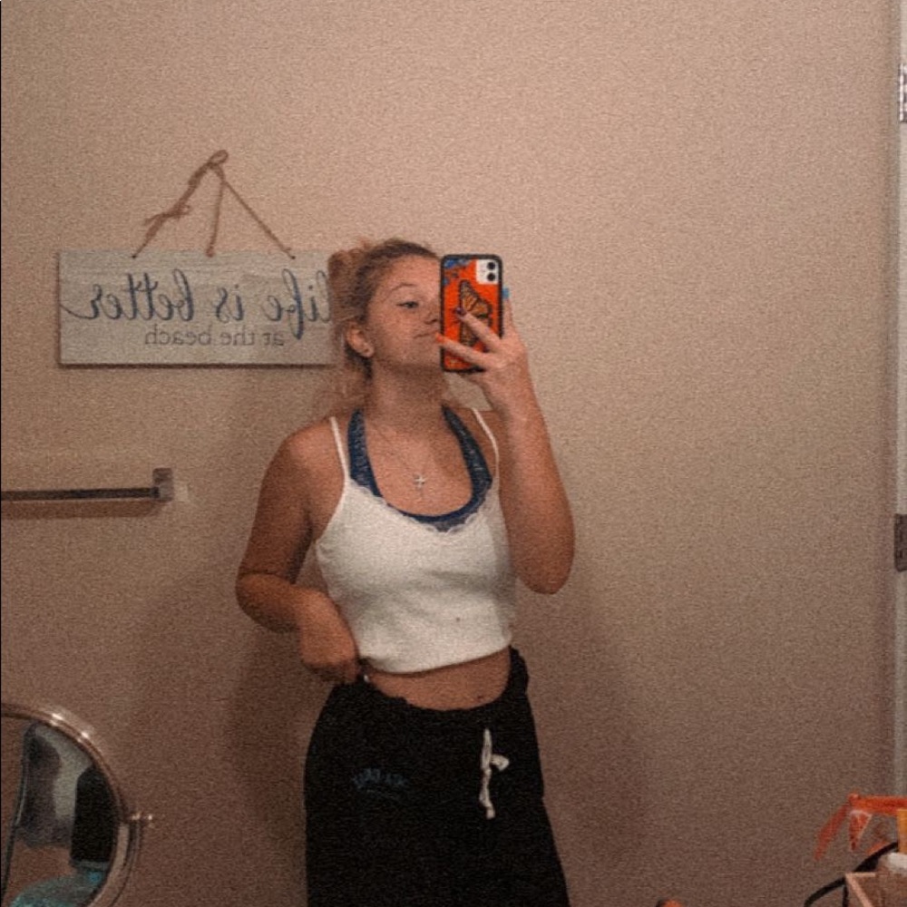 Meet your Posher, Jordyn